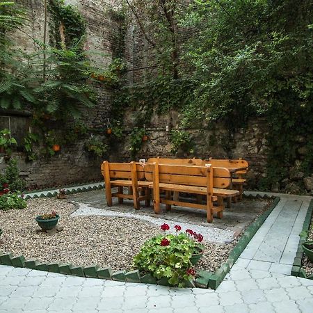 White Owl Hostel Belgrade Exterior photo